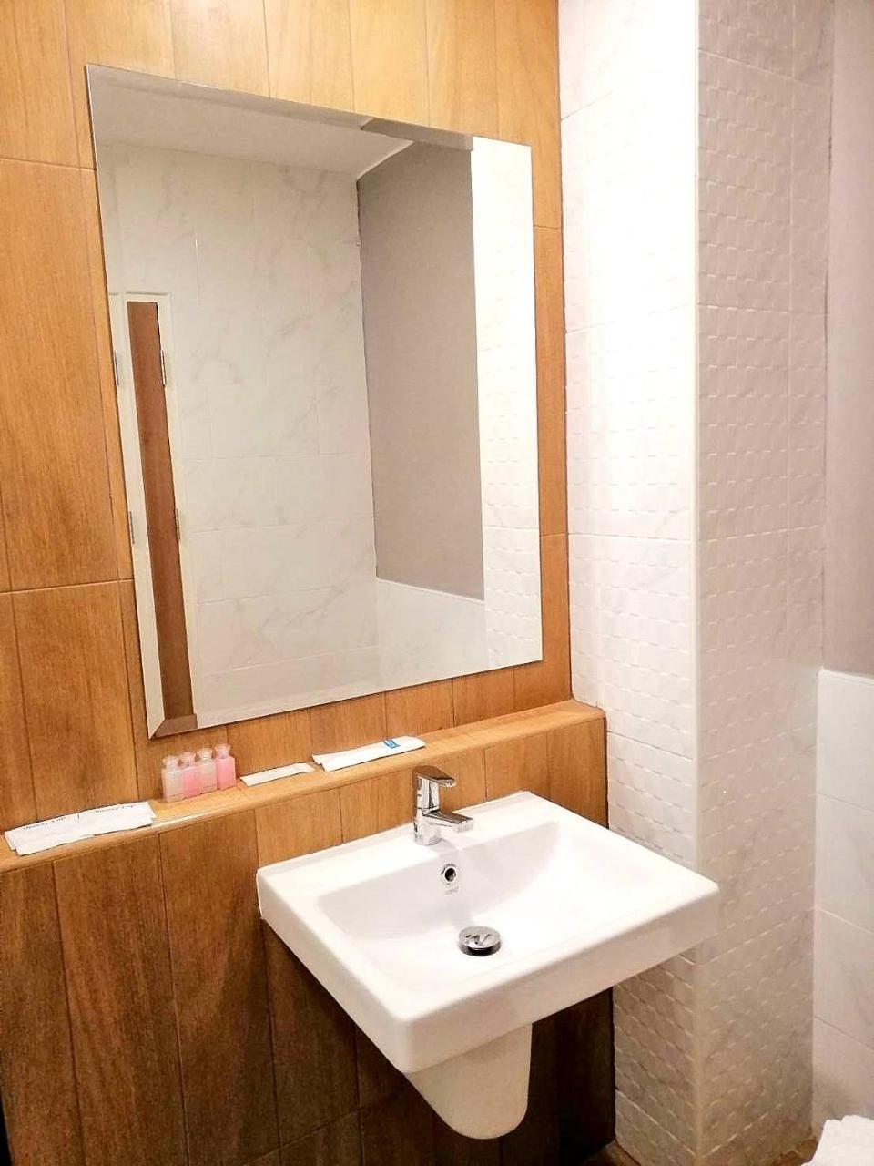 Siri Hotel Chiang Mai Zewnętrze zdjęcie