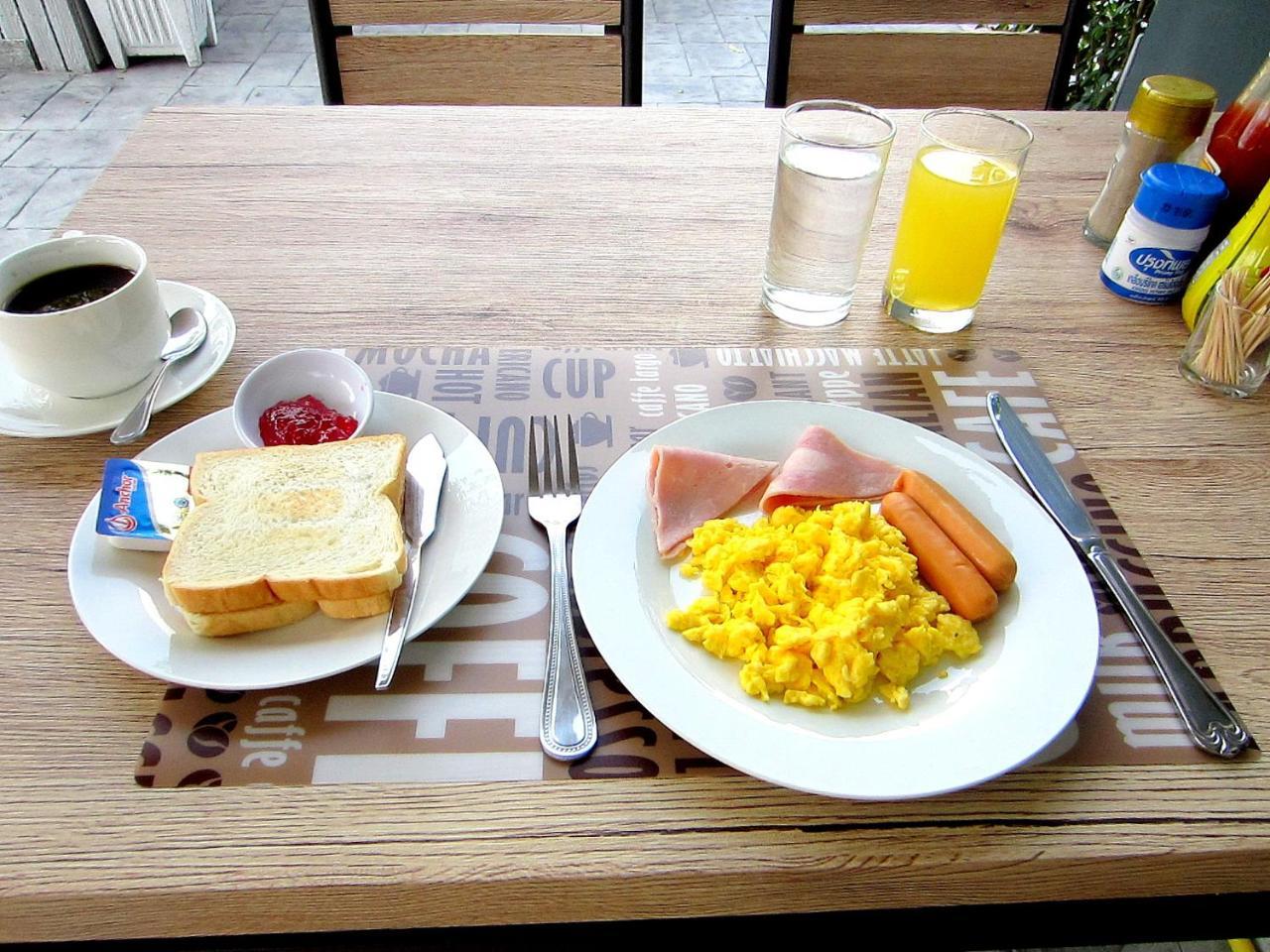 Siri Hotel Chiang Mai Zewnętrze zdjęcie